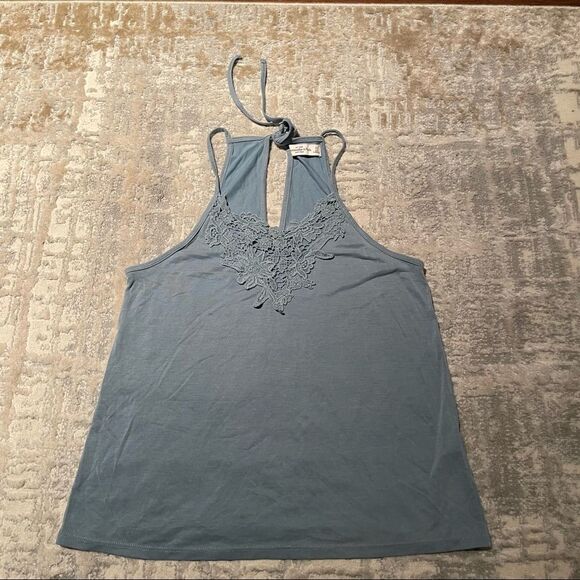 🏷️ 5 for $25 - ABERCROMBIE And Fitch Halter Embroidered Top - Picture 2 of 8
